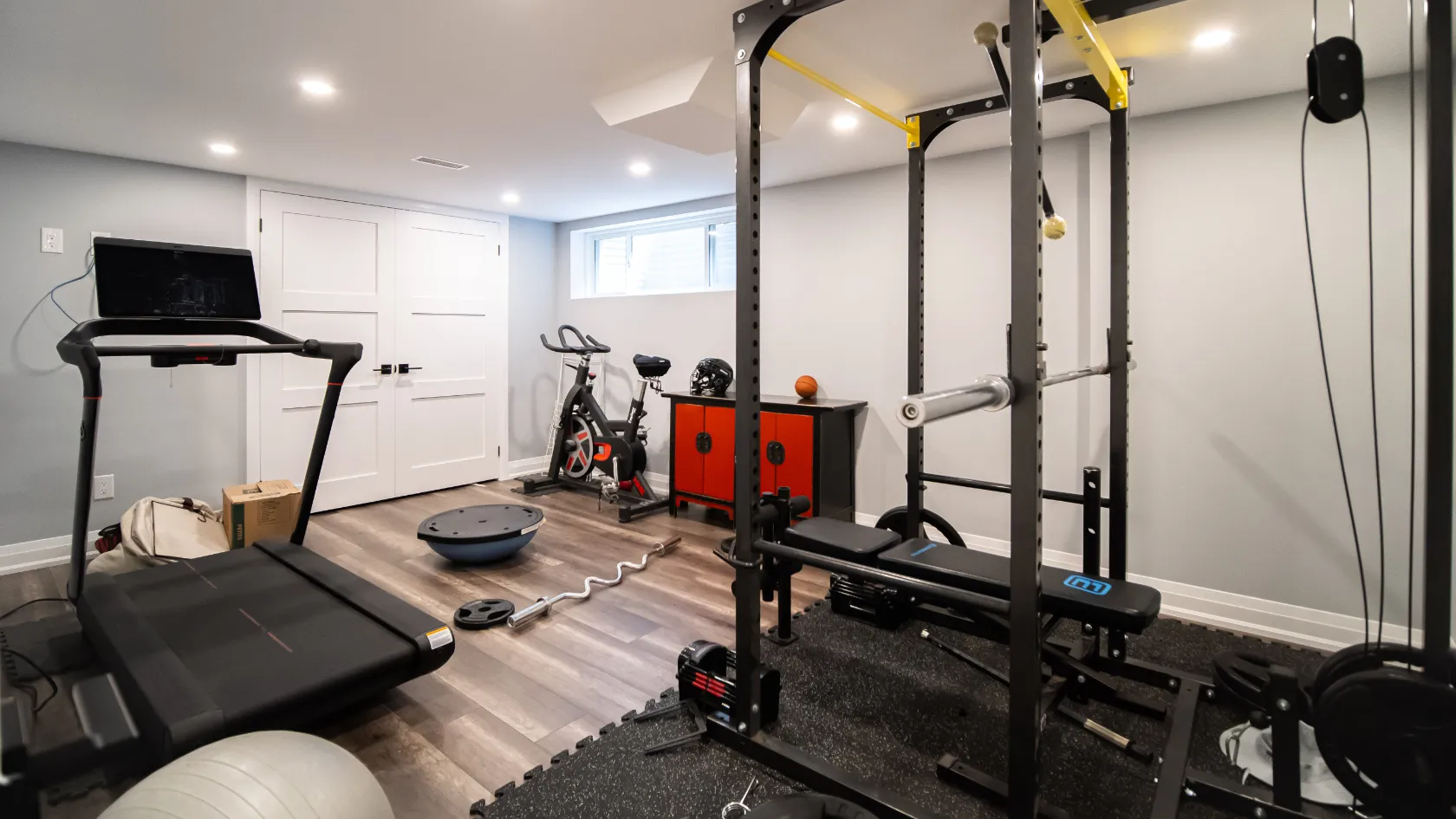 Building the Perfect Home Gym in Your Basemen